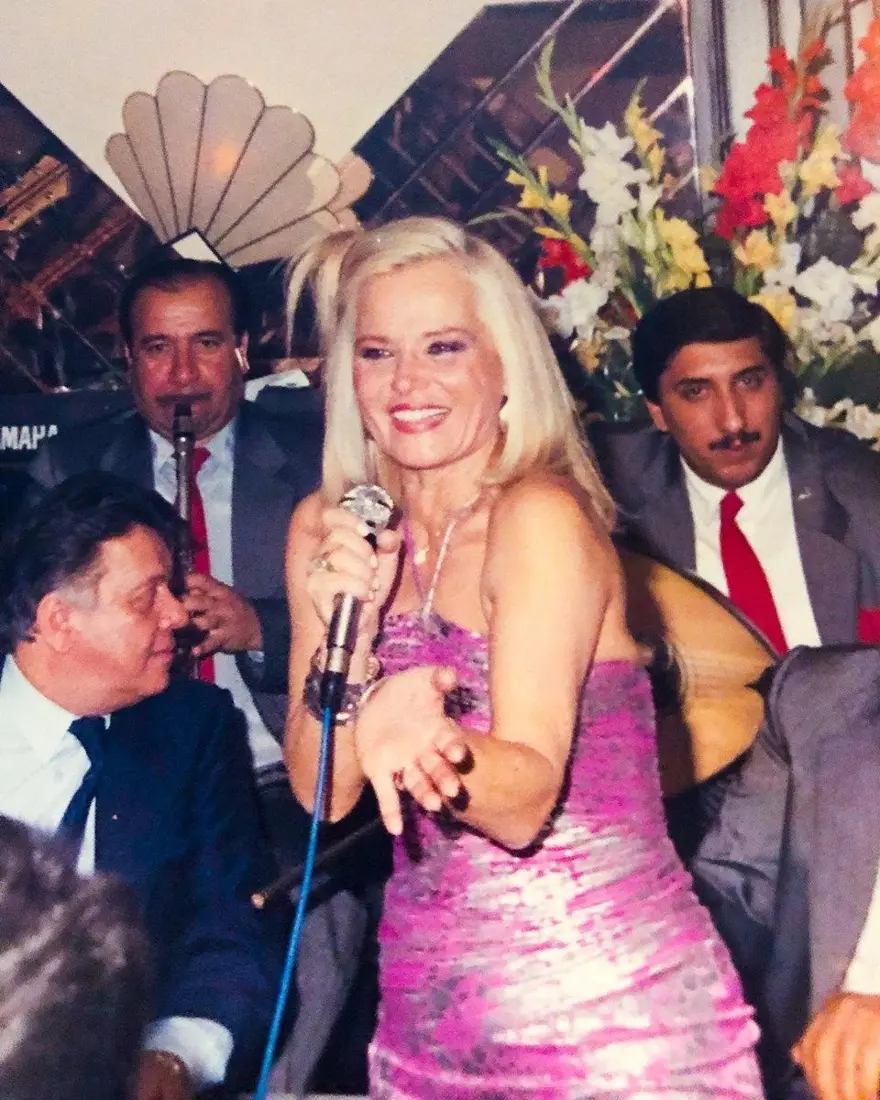 GÖNÜL YAZAR KİMDİR? 5