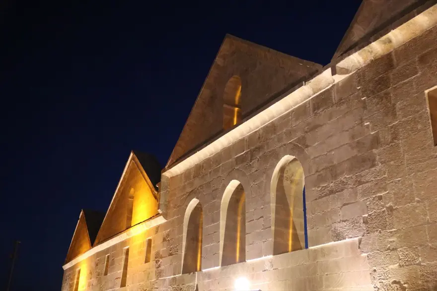 UNESCO Dünya Miras Geçici Listesi'nde bulunan Harran Ören Yeri'ne ışıklandırma 7