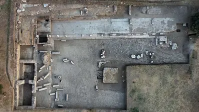 Ticaretin kalbi olan Ana Tanrıça Kenti'nde 1800 yıllık agora bulundu