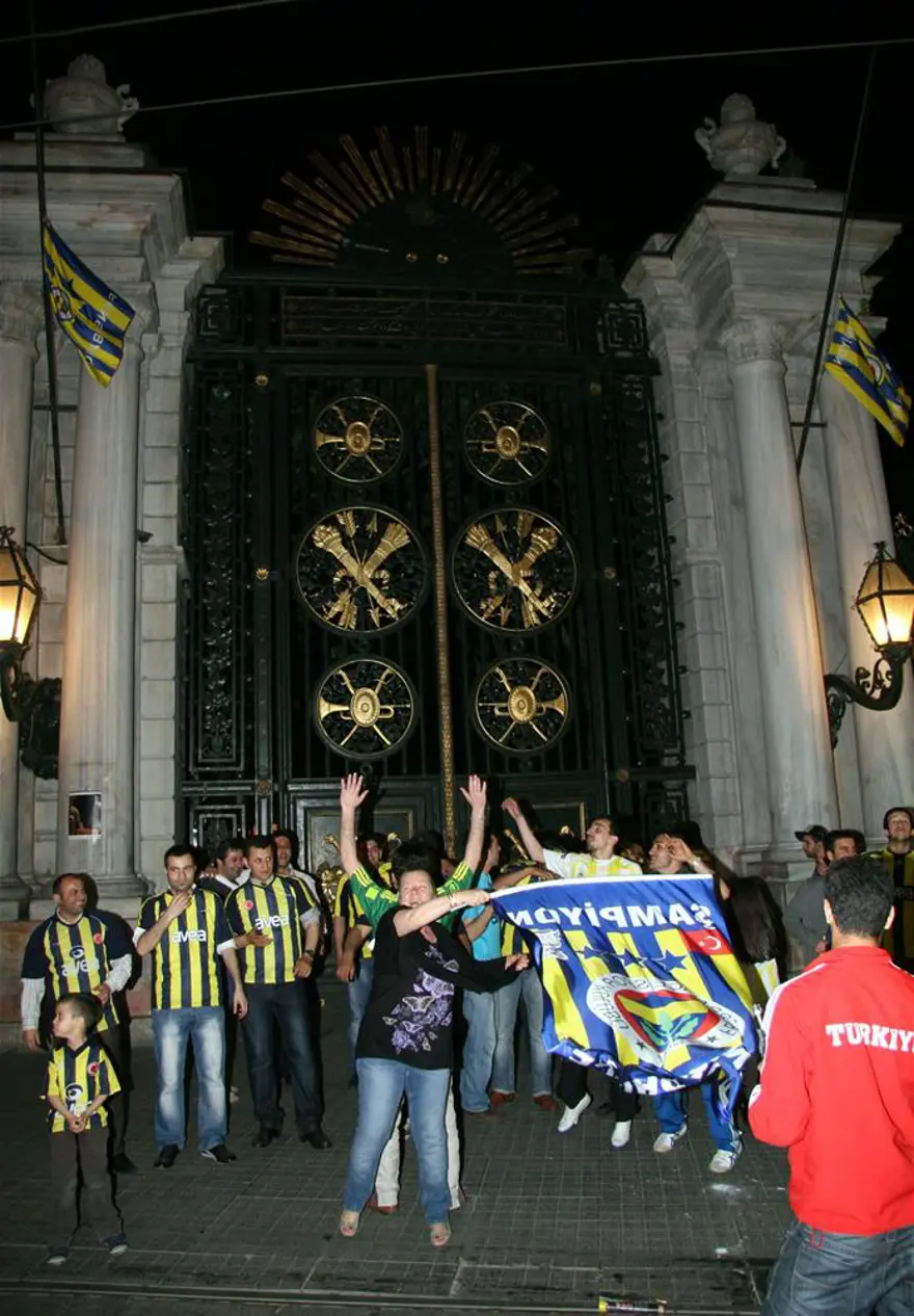 Her yer sarı lacivert 50