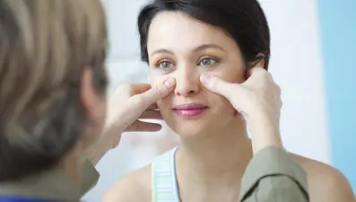 Yüz felci soğuk havalarda artıyor!(Yüz felcinden korunmak için neler yapılmalı?)