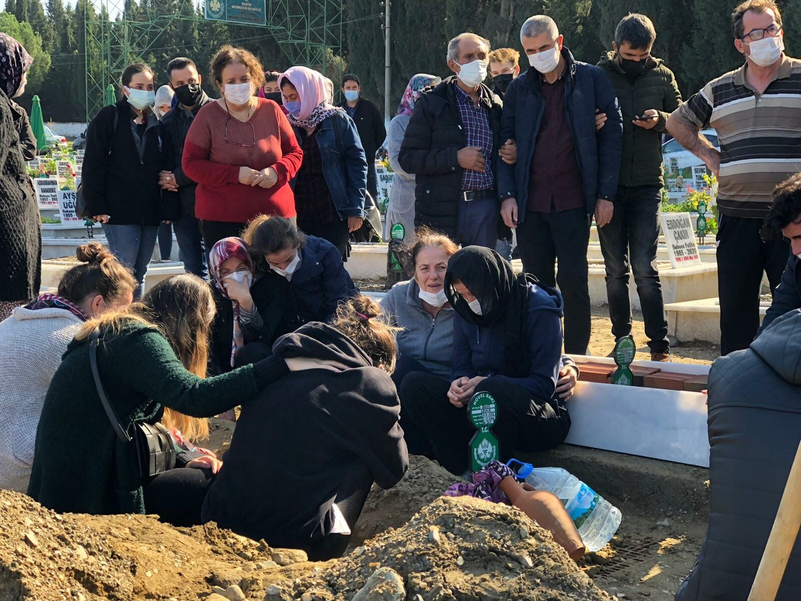İzmir'deki depremde hayatını kaybedenler