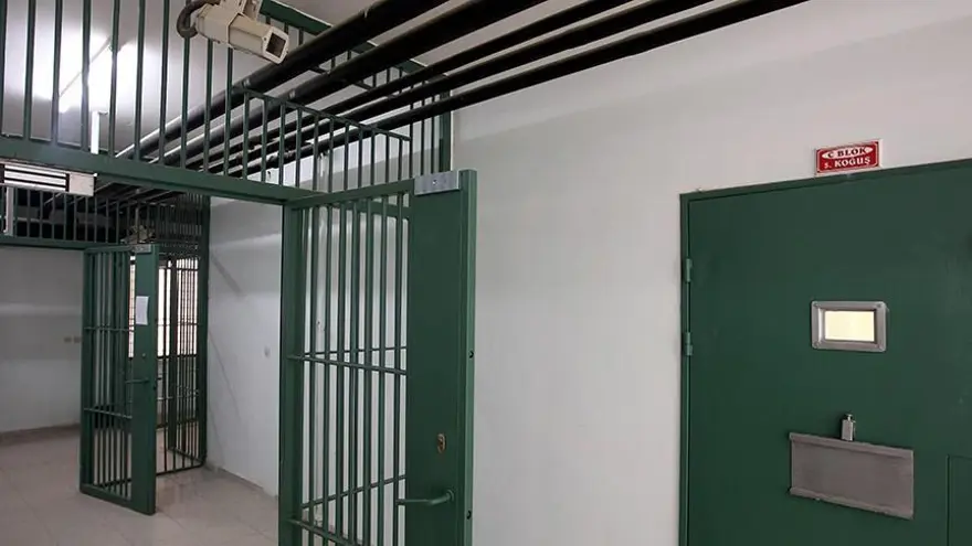 10. YARGI PAKETİ MECLİS'E SUNULDU MU? 4 10. YARGI PAKETİ MECLİS'E SUNULDU MU? 4