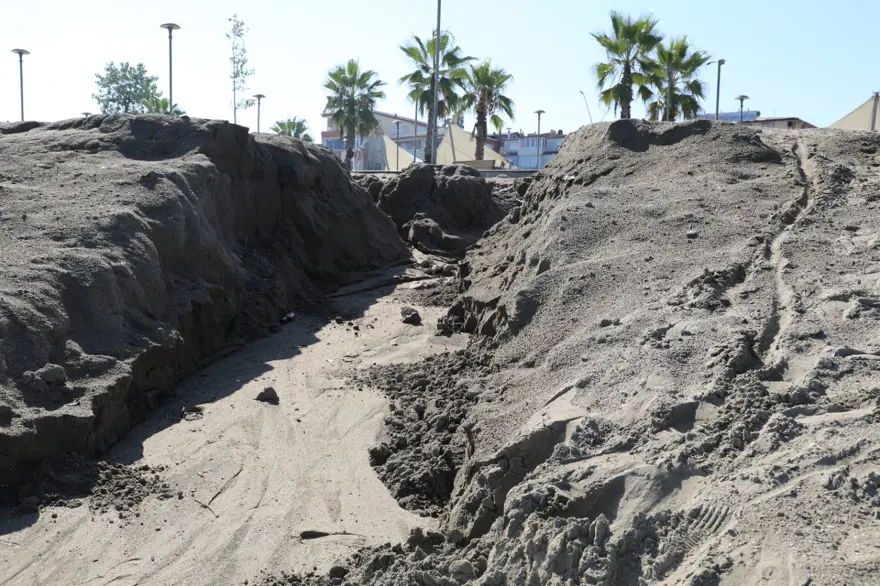 Karasu sahillerinde korkutan görüntü 5 Karasu sahillerinde korkutan görüntü 5