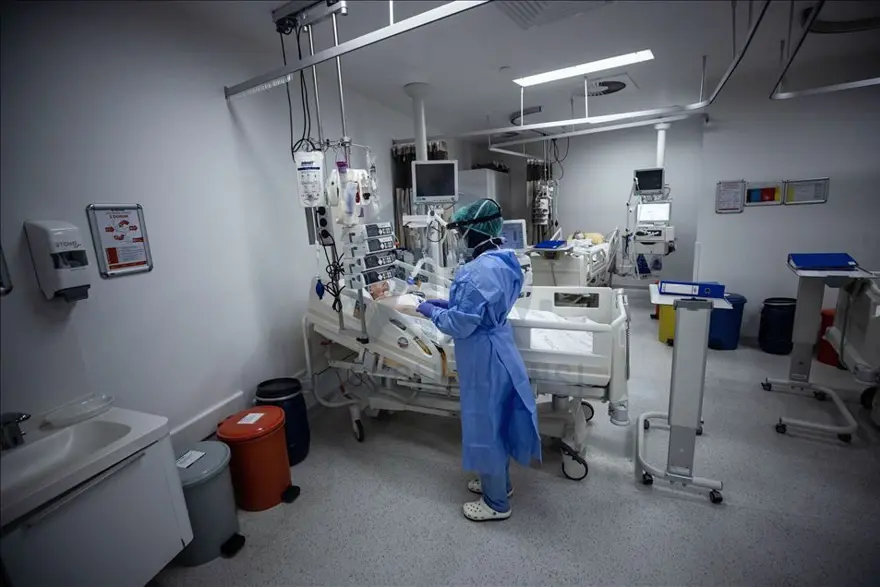 Covid vakalarında artış: Hastanelere başvurular arttı, belirtileri grip ile benzer 5 Covid vakalarında artış: Hastanelere başvurular arttı, belirtileri grip ile benzer 5