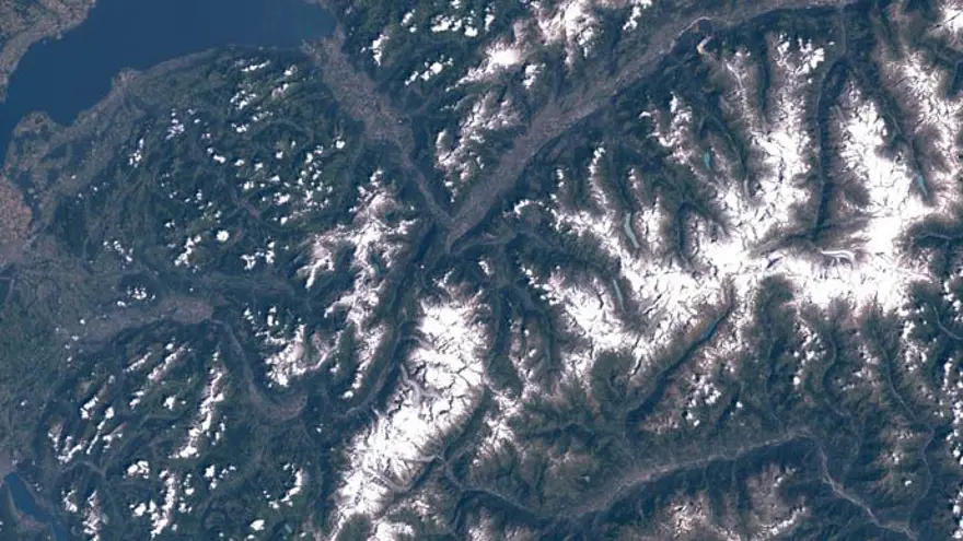 Milyonlarca kişiyi etkileyen kesinti yörüngeden görüntülendi (NASA paylaştı) 27