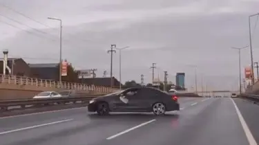 Düğün konvoyunda drift pahalıya patladı