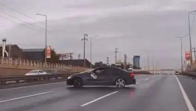 Düğün konvoyunda drift pahalıya patladı