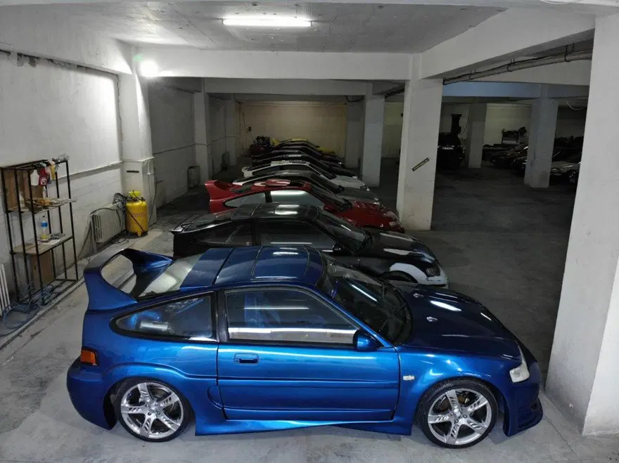 17 araçlık koleksiyonunu gazetesi için satışa çıkardı (Efsane Honda CRX) 
