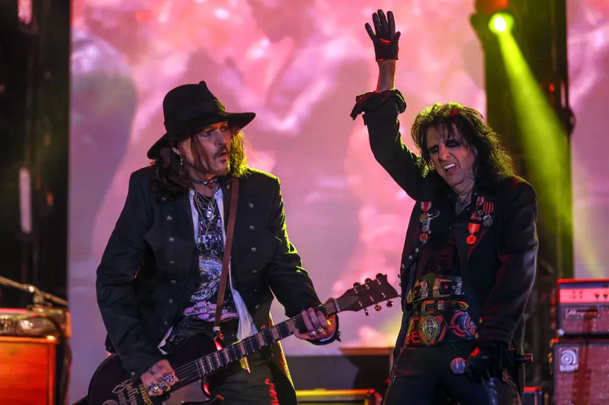 Johnny Depp'li Hollywood Vampires grubu İstanbul'da konser verdi 3