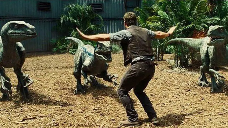 JURRASSIC WORLD SAHNESİNİN GERÇEK YÜZÜ ORTAYA ÇIKTI 12