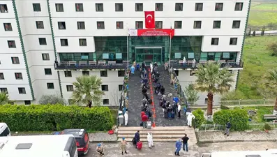 Bakan Kasapoğlu: 12 bin 912 kişi yurtlarda karantinada