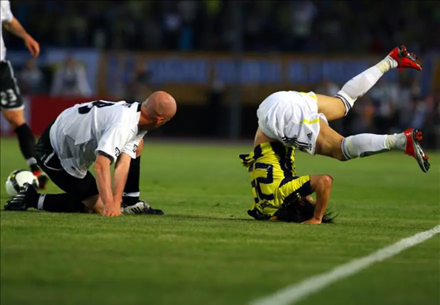 Beşiktaş: 4 - Fenerbahçe: 2 21 Beşiktaş: 4 - Fenerbahçe: 2 21