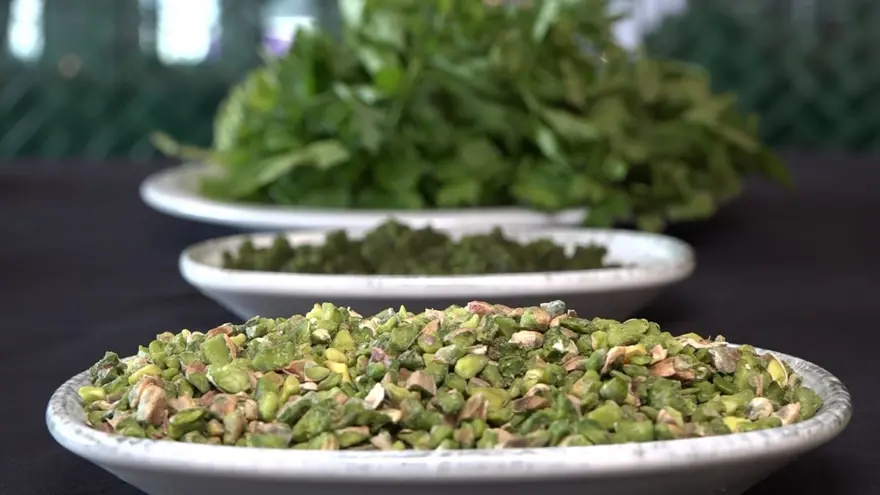 Tatlılardaki hileye dikkat: Baklavada ıspanak, bezelye ve yer fıstığı oyunu 1