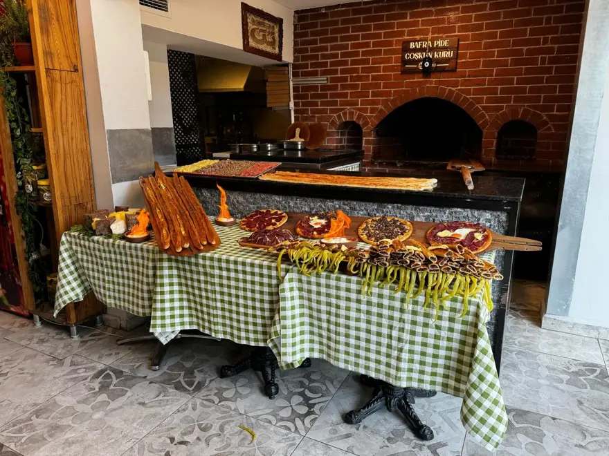 Lezzeti ülke sınırlarını aştı! Dünyanın bir numarası oldu, en iyiler listesine Türkiye'den 3 lezzet girdi Lezzeti ülke sınırlarını aştı! Dünyanın bir numarası oldu, en iyiler listesine Türkiye'den 3 lezzet girdi