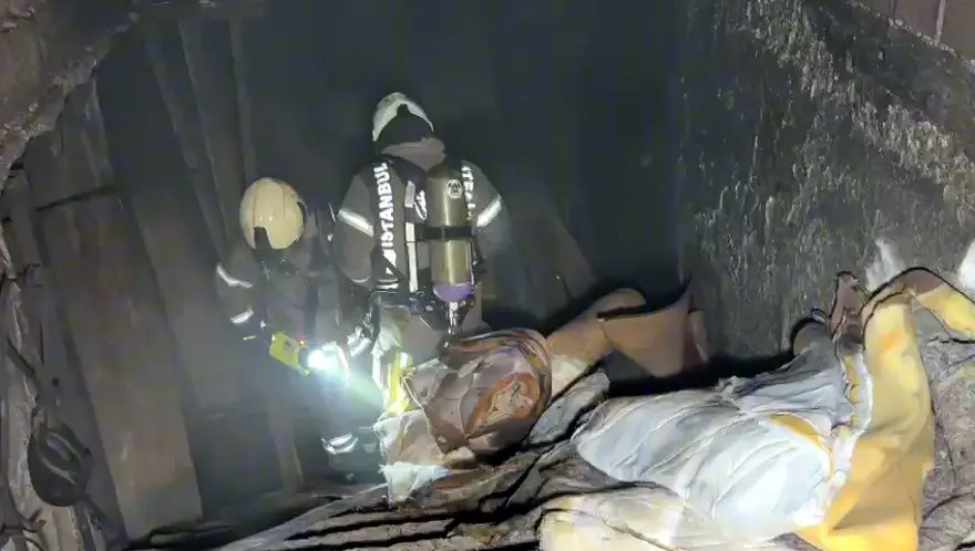 İstanbul'da yatak imalathanesinde yangın 5