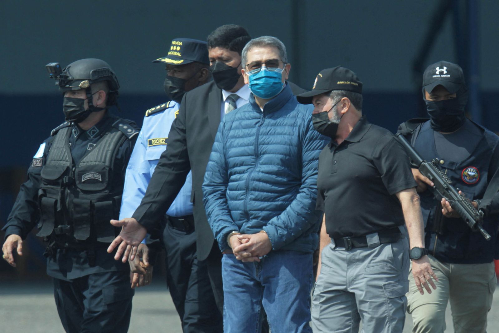 Eski Honduras Devlet Başkanı Hernandez, ABD'ye resmen iade edildi