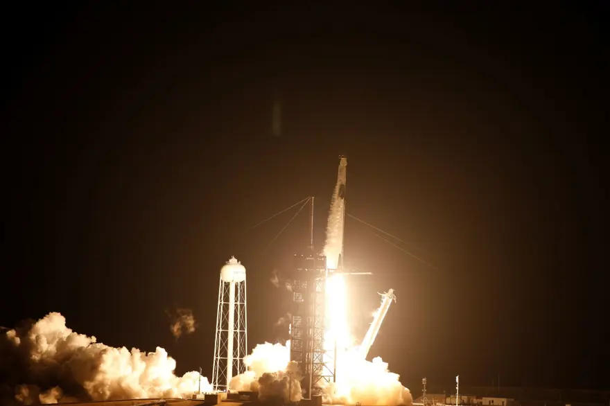 SpaceX ve NASA'dan uzaya ilk "operasyonel" mürettebatlı uçuş 6