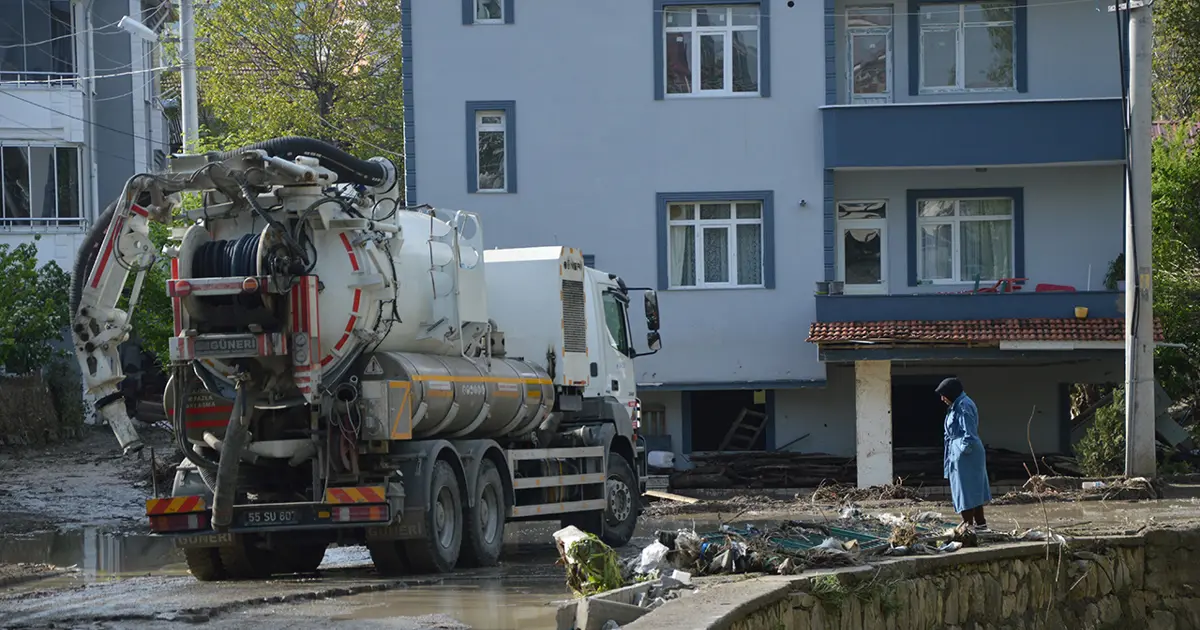 Samsun'daki sel felaketinden etkilenenler için 50 milyon lira acil yardım ödeneği