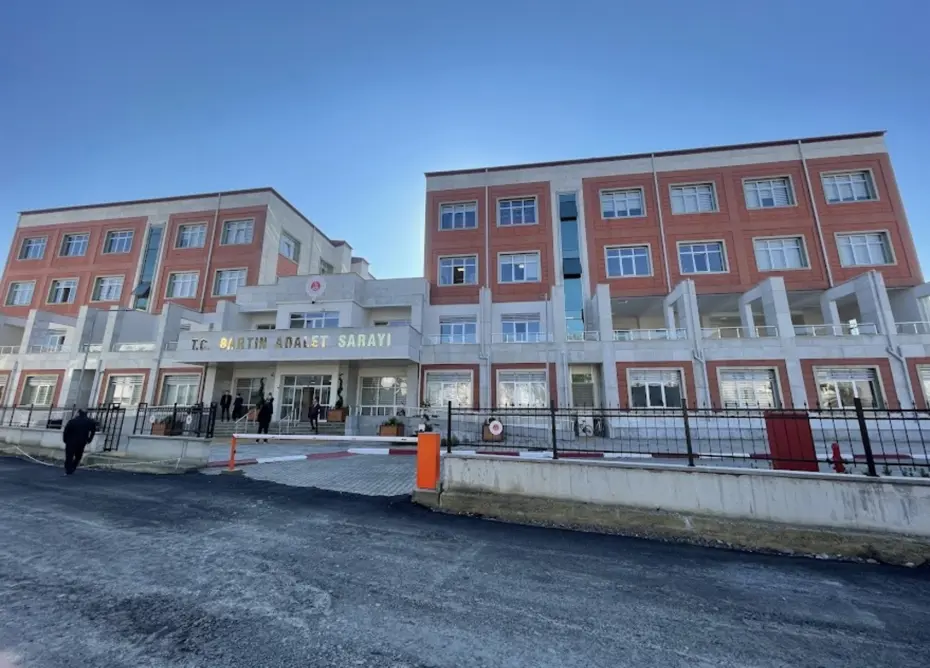 Bartın'da 13 yaşındaki çocuğa cinsel istismar: 33 şüpheli tutuklandı