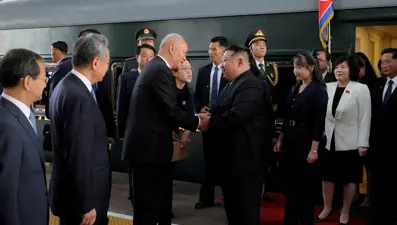 Kim Jong Un’un 12 yaşındaki kızı Pekin’de: Güç gösterisinin yeni yüzü