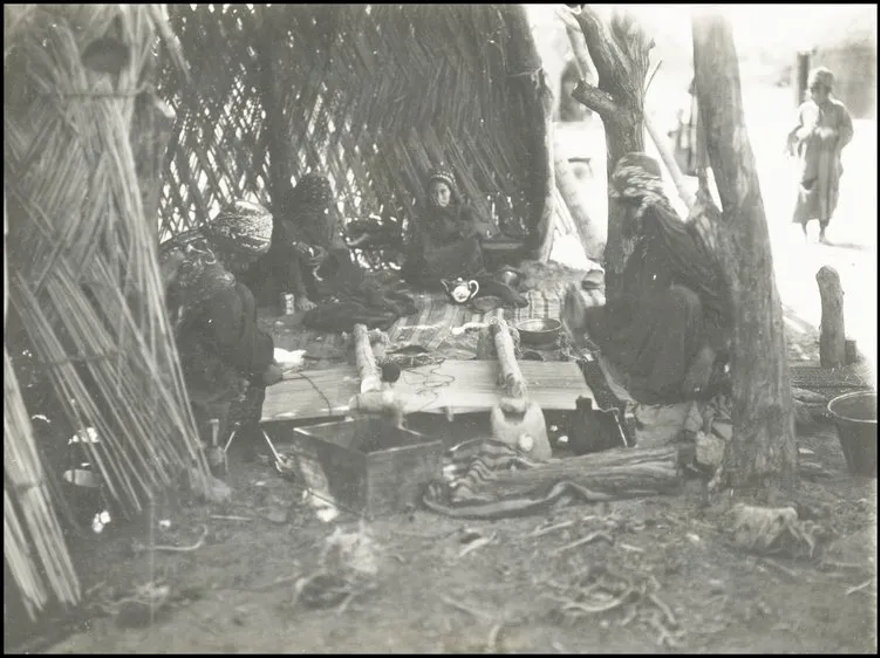 Bilim kurgu değil Türk boylarının 111 yıllık fotoğrafları. Gizemli heykeller, gelişmiş aletler, tanıdık kıyafetler (106 fotoğrafla gizemli Türk tarihi) 52