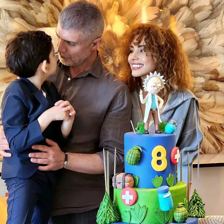 Özcan Deniz'den villa hamlesi: Ailede barış sağlandı 4 Özcan Deniz'den villa hamlesi: Ailede barış sağlandı 4