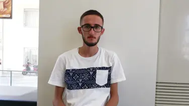 “20 yaşındayım, yaşamak istiyorum” (Karaciğer kanseri hastası yardım bekliyor)