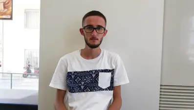 “20 yaşındayım, yaşamak istiyorum” (Karaciğer kanseri hastası yardım bekliyor)