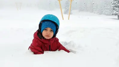 Uludağ beyaza büründü! Kar kalınlığı 40 santimetreye ulaştı