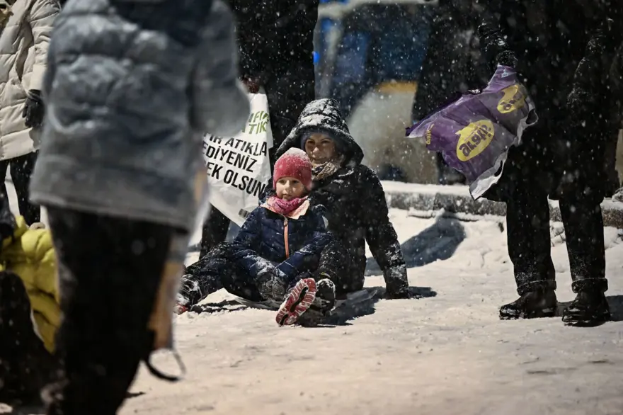 Ankara beyaza büründü, sırada İstanbul var 14 Ankara beyaza büründü, sırada İstanbul var 14