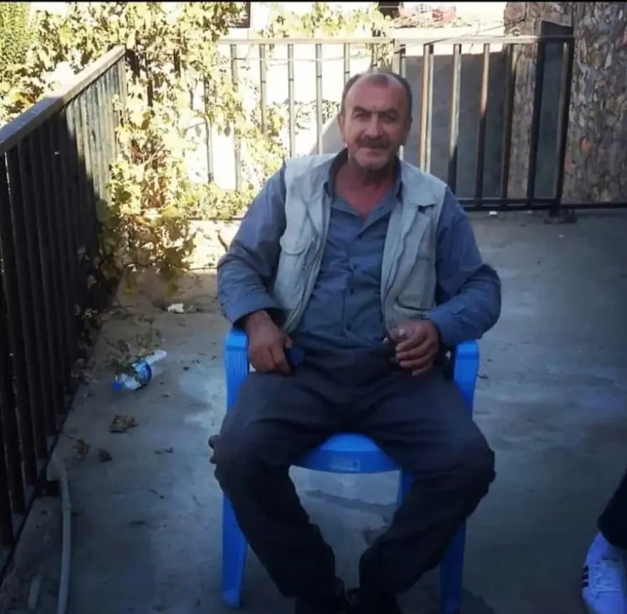 Diyarbakır'da milyonluk soygun | Sevgilisiyle birlikte dedesini soydu: Merdivenden itilen yaşlı adam öldü 3 Diyarbakır'da milyonluk soygun | Sevgilisiyle birlikte dedesini soydu: Merdivenden itilen yaşlı adam öldü 3