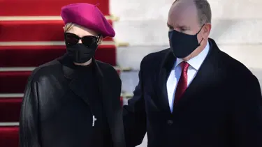 Prenses Charlene takma isimle tedavi oldu