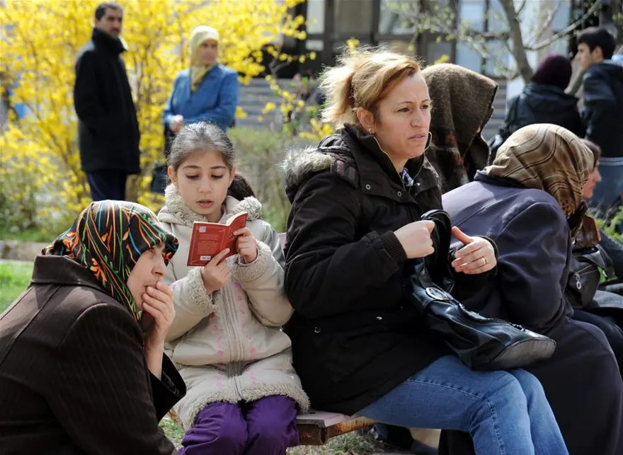 1.5 milyon aday ter döktü 37