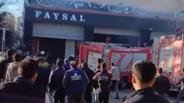 Diyarbakır'da oto boya dükkanında yangın: 3 kişi dumandan etkilendi