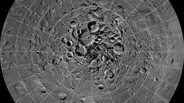 NASA, Ay yüzeyinde su bulunduğunu açıkladı