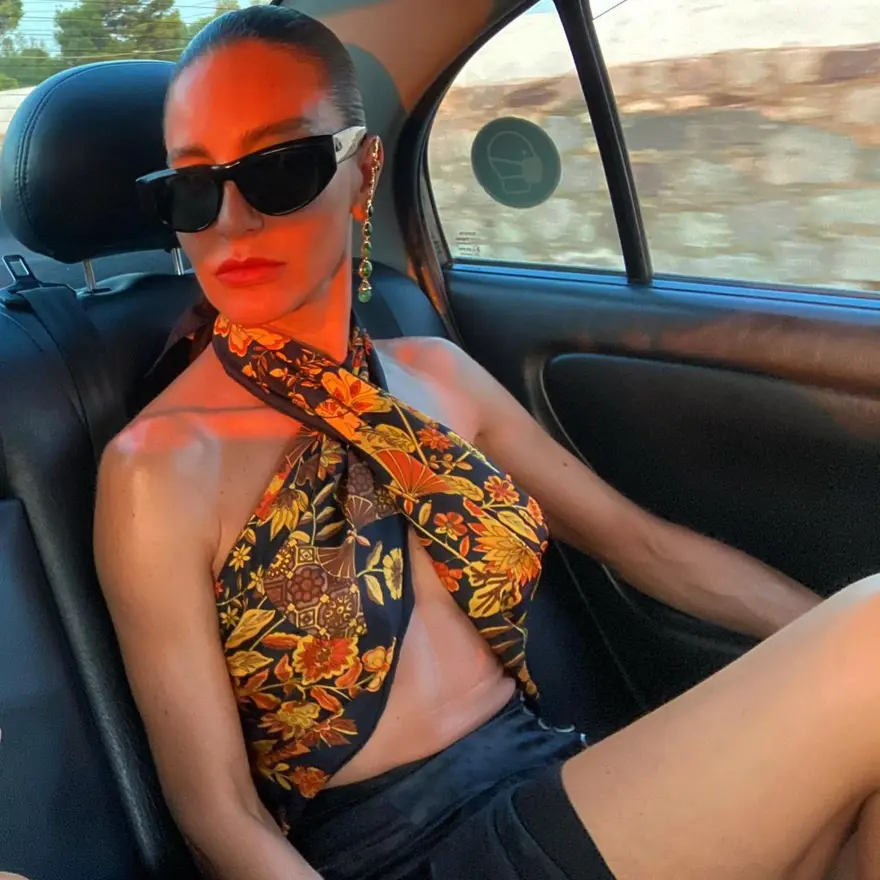 Ece Sükan'ın olaylı gecesi: Ehliyetine el konuldu 1 Ece Sükan'ın olaylı gecesi: Ehliyetine el konuldu 1