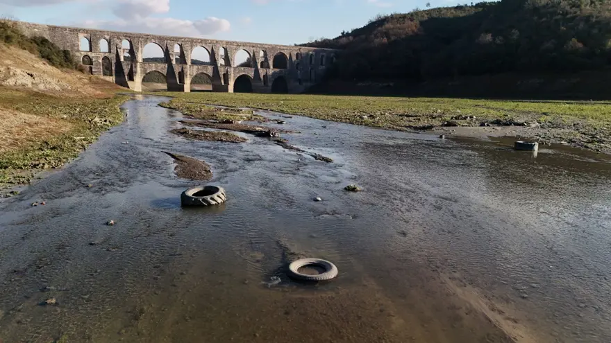 LASTİKLERİ ORTAYA ÇIKTI 5 LASTİKLERİ ORTAYA ÇIKTI 5