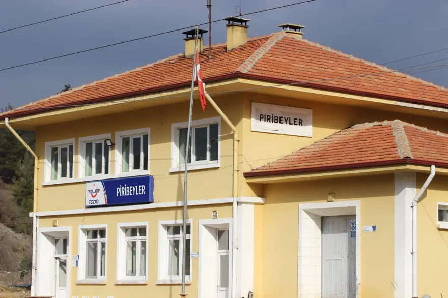 Bu şehirden tren geçiyor ama kimse bilmiyor 4