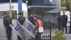 Kaynak Holding ve şirketlerine kayyum atandı Kaynak Holding ve şirketlerine kayyum atandı