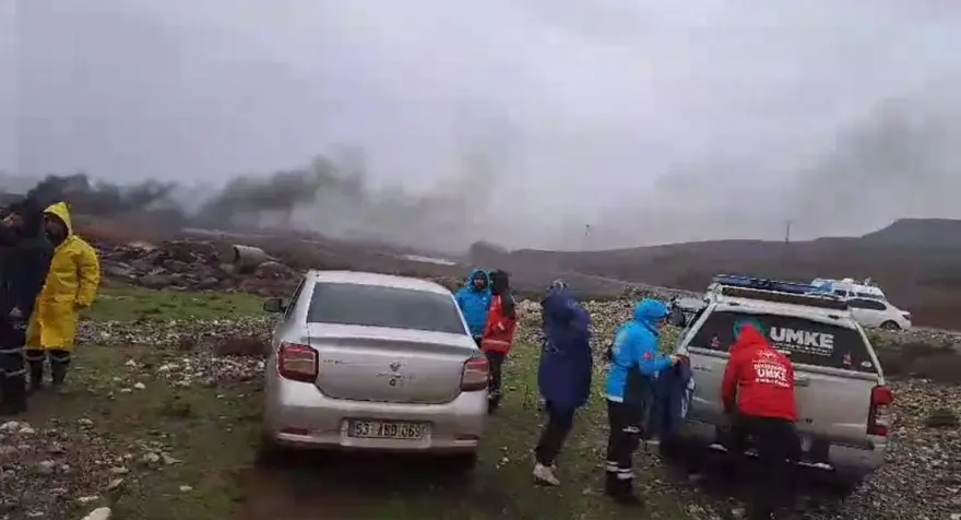 Kayıp çiftçiden bir iz daha: Dün telefonu bulunmuştu, bugünşalvarı bulundu Kayıp çiftçiden bir iz daha: Dün telefonu bulunmuştu, bugünşalvarı bulundu