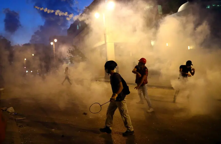 Beyrut'ta protestolar sürüyor 3