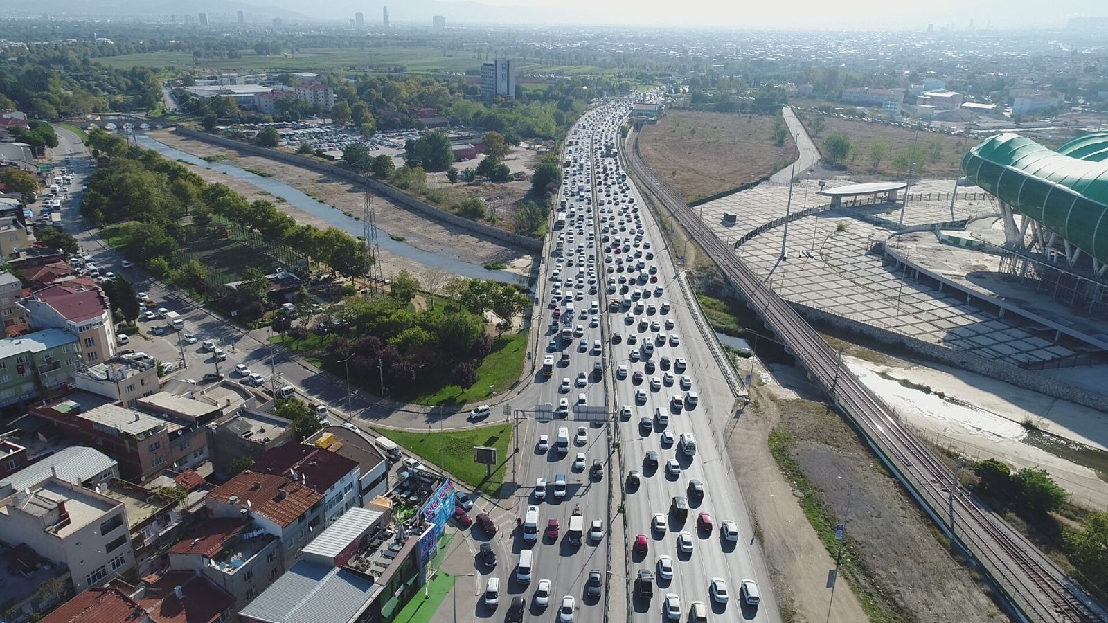 Otomobil sayısı 19 yılda üçe katladı