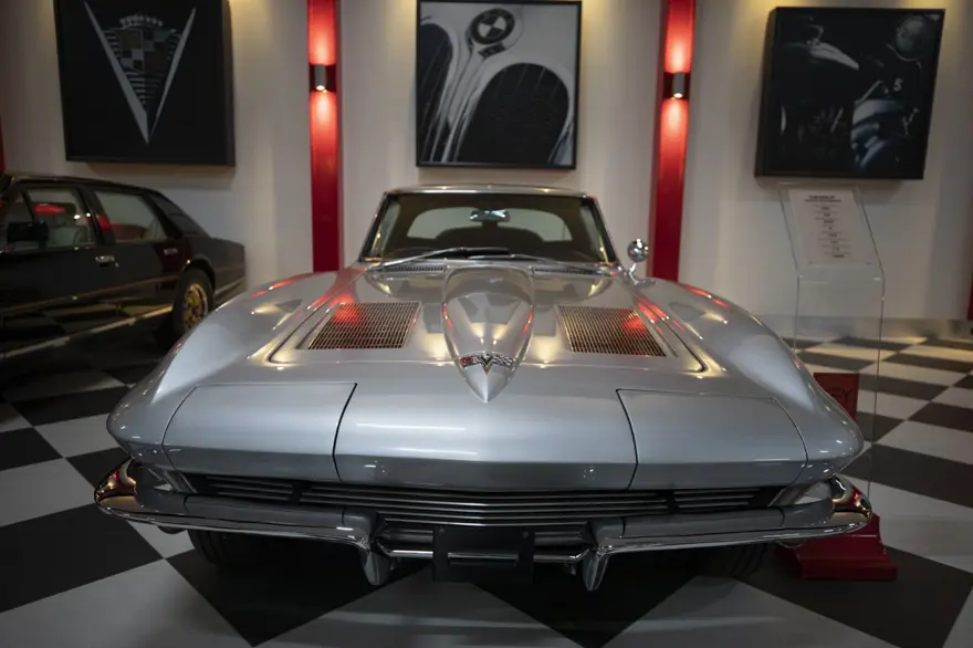 Klasik otomobil ve motosiklet müzesi Key Museum tarihe ışık tutuyor 31