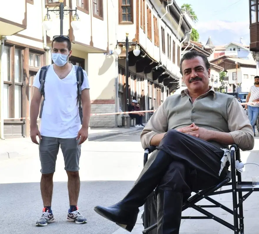 Hayatını kaybeden oyuncu Halil Kumova’nın corona virüs testi pozitif çıktı 3