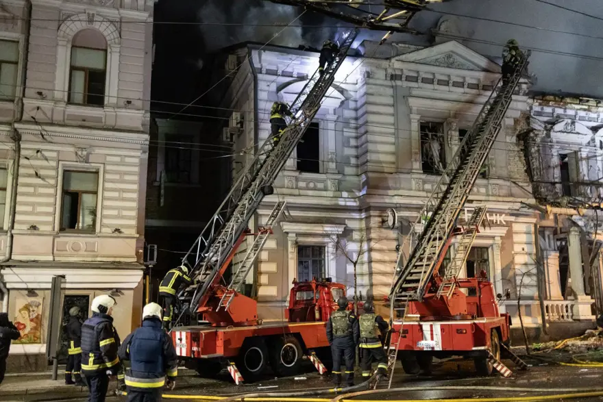 Ukrayna: Rusya'nın füze saldırılarında 30 kişi öldü 6