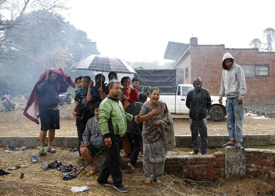 Nepal Başbakanı: Ölü sayısı 10 bine ulaşabilir 40