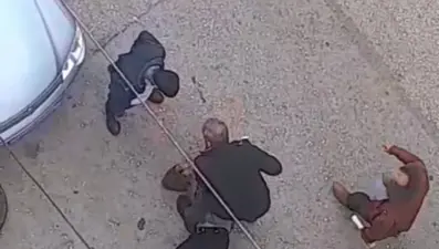 Petshopta taciz: İşletme sahibine sokak ortasında meydan dayağı