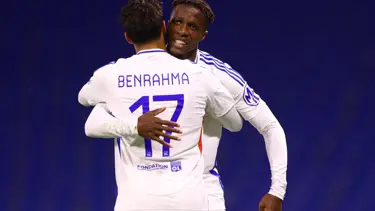 Zaha, Lyon kariyerine asistle başladı