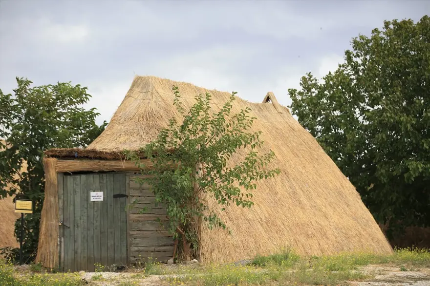Kırklareli'nde Aşağıpınar'daki 8 bin yıllık köy yaşamı 'zaman tüneli' ve açık hava müzesinde tanıtılacak 14